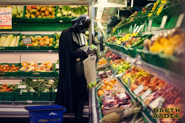 darthvader-starwars-film-ordinary-day-supermarket-fruits-vegetables.jpg