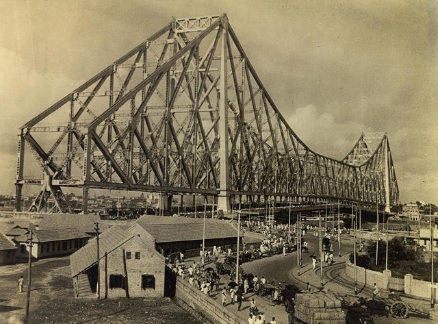 howrah-bridge-1940s.jpg