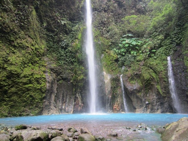 air-terjun-dwi-warna-11.jpg