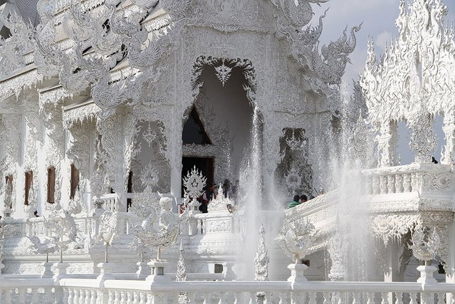 white-temple-thailand-20.jpg