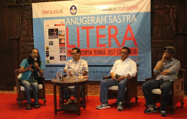 Anugerah sastra Litera 2017.jpg