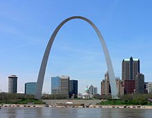 220px-St_Louis_Gateway_Arch.jpg