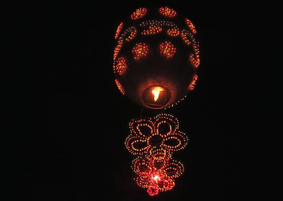 Pretty-Balloon-at-Taunggyi-Festival-Myanmar.jpg