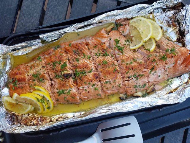 Clean-Eating-Honey-Lemon-Garlic-Salmon-1024x768.jpg