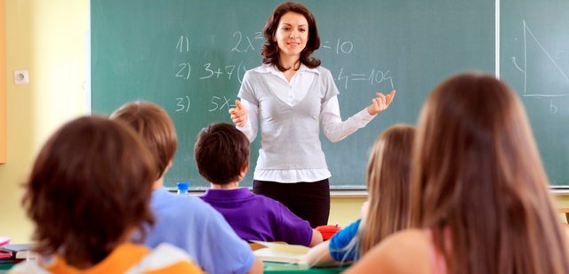 Teacher-Teaching-August-12-Cropped-1024x492.jpg