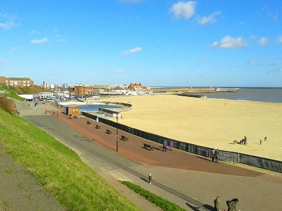 gorleston-beach.jpg