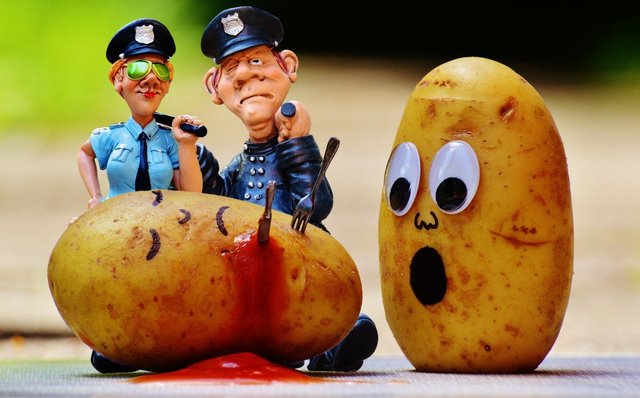 potatoes_murder_blood_police_investigations_funny_fun_knife-2.jpg