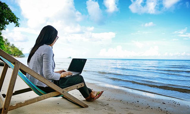 working-on-the-beach-700x420.jpg