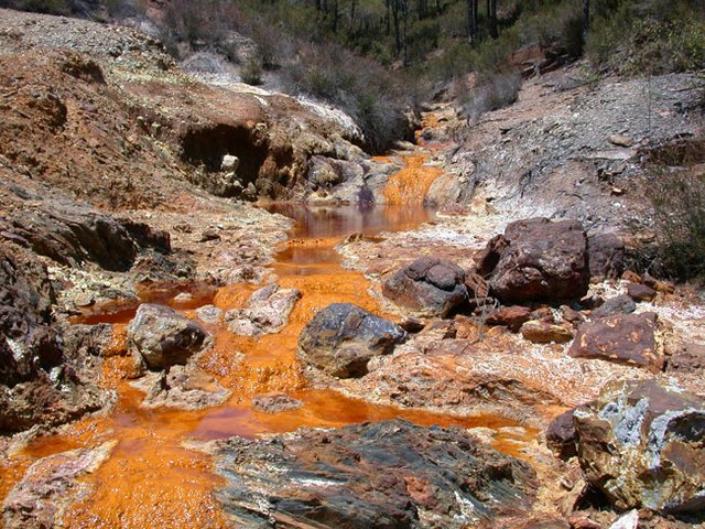 Rio_tinto_river_CarolStoker_NASA_Ames_Research_Center.jpg