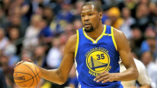 kevin-durant-022817-usnews-getty-ftr_lfwyp9k1ssx1x24oi94cy942.jpg