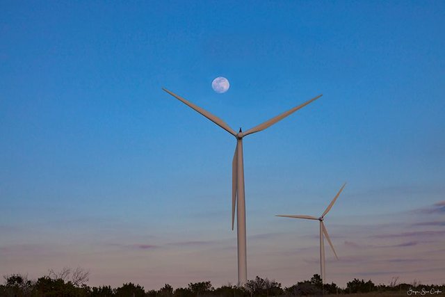 Howard County HWY 87 S toward Forsan Turbines and Moon May 2016 by Ginger Sisco Cook.jpg