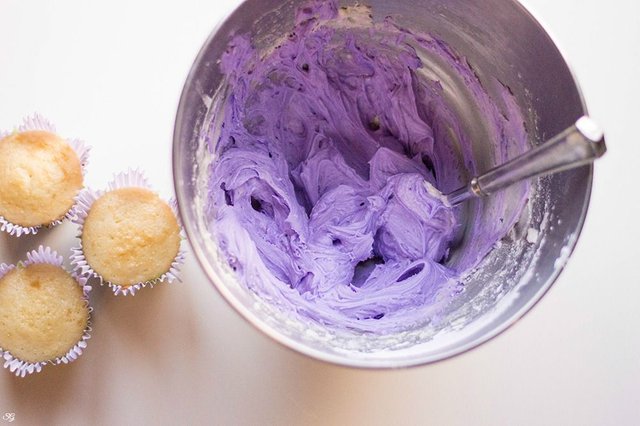 lavendercupcakes-process2.jpg