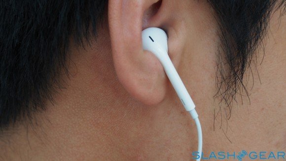 earbud-22-apple-earpods--580x326.jpg