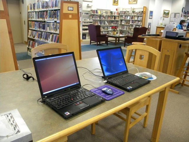 2011-01-20 laptops in libraries 002.jpg