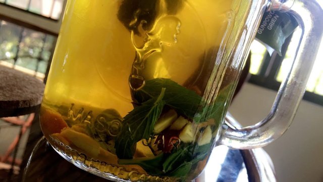 turmeric herb tea.jpg