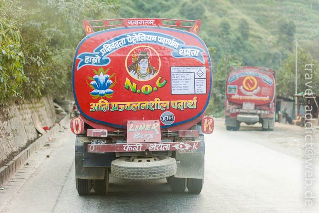 nepal_buses-16.jpg