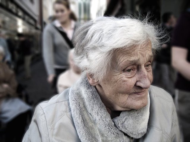 dependent-dementia-woman-old-70578.jpeg