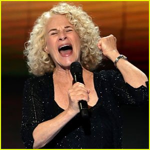 carole-king-sings-youve-got-a-friend-at-dnc-2016.jpg