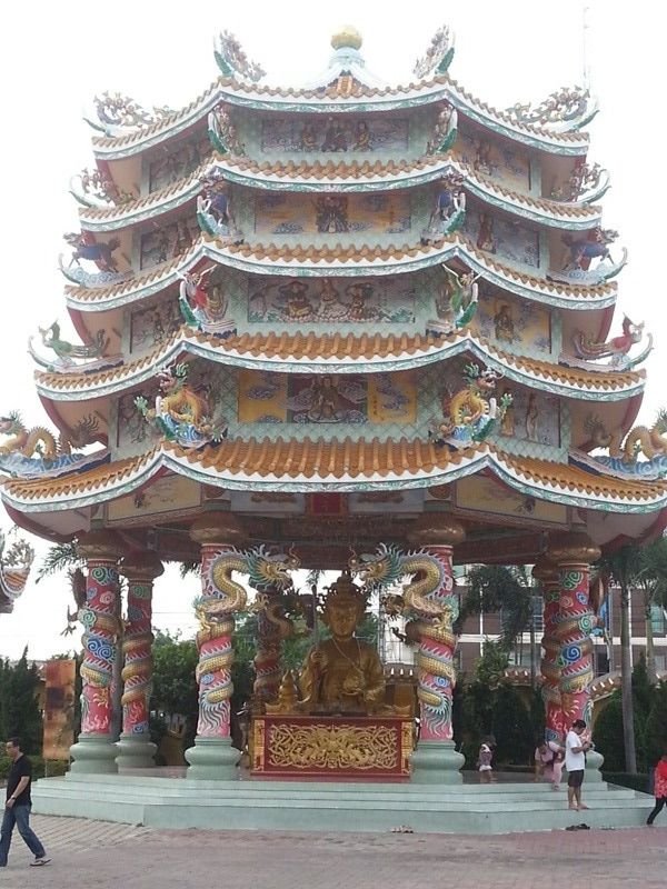 Chinese Shrine11.jpg