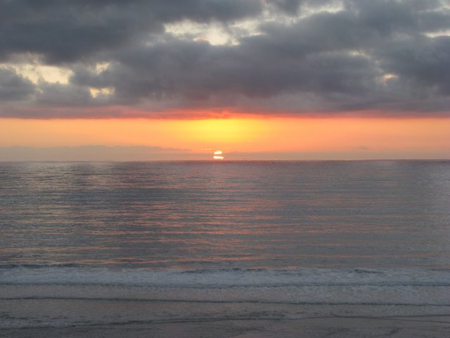 Sunset at Paredes beach (11).JPG