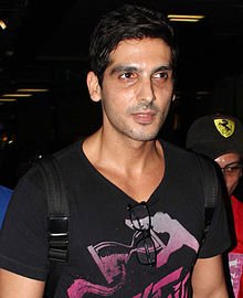 220px-Zayed_Khan_IIFA_2013_Airport.jpg