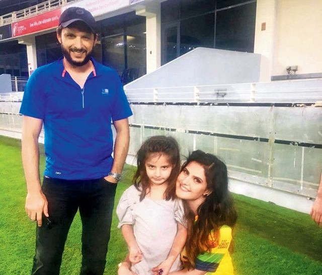 zareen-khan-and-afridi-kids-221404513.jpg