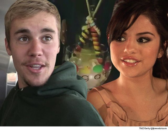 1217-justin-bieber-selena-gomez-seattle-tmz-getty-6.jpg