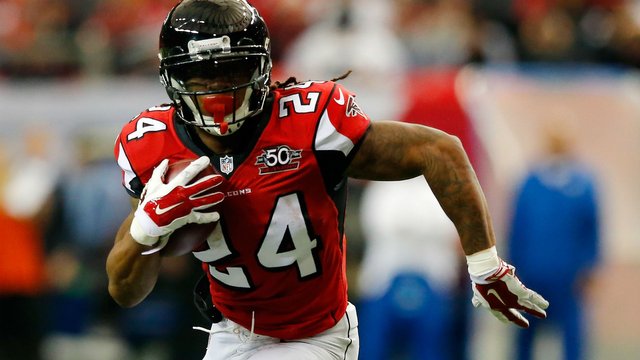 devonta-freeman-120315-usnews-getty-ftr_q37bnhwrb8xi13h7gjubezajm.jpg