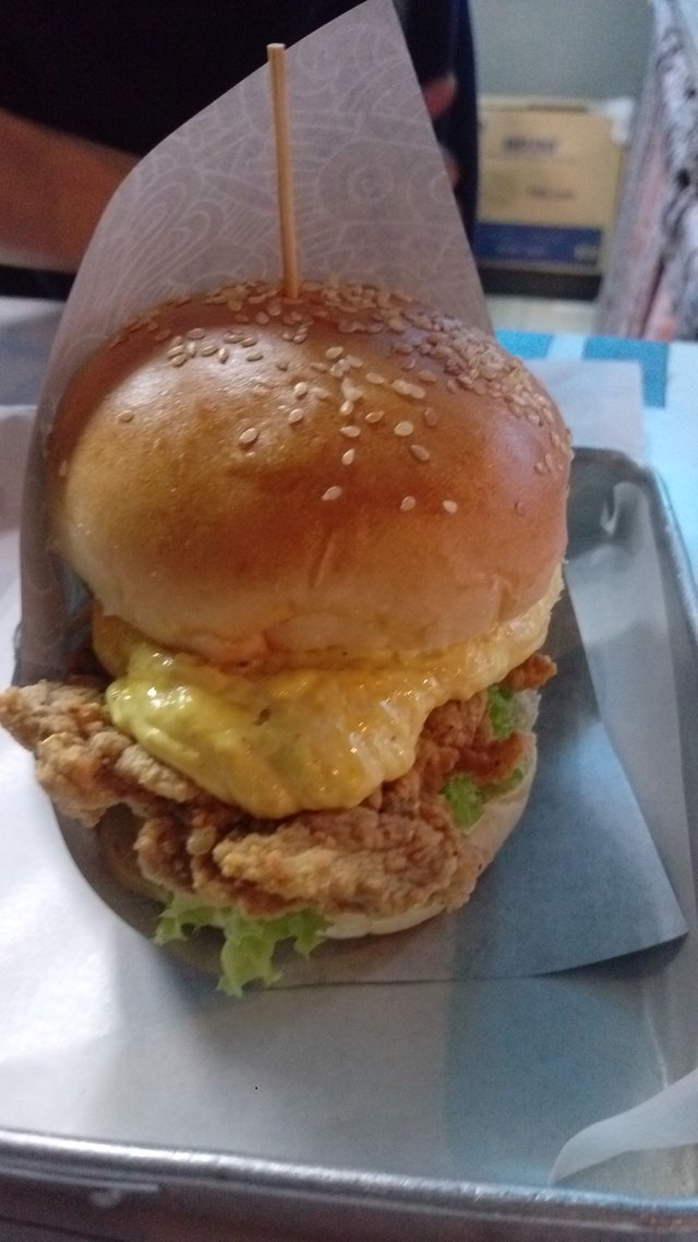big hug signature burger.jpg