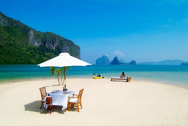 palawan beach.jpg