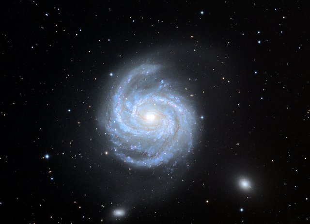 Messier-100-and-satellite-galaxies.jpg