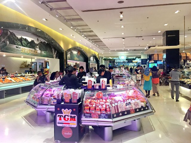 iPHONE 6 Siam Paragon Shopping Mall 323.JPG