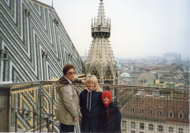 1987.10.12 - Wein - Stephansdom - 6.jpg