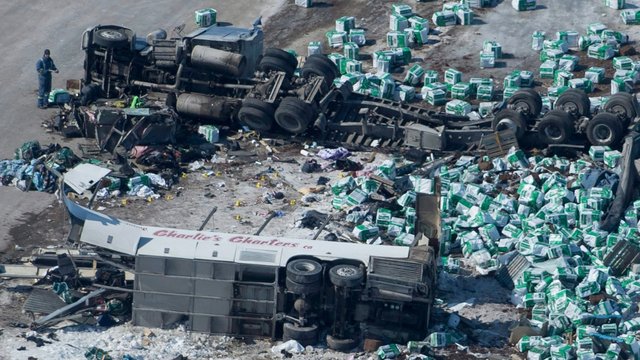 hko-sask-bus-crash-20180407.jpg