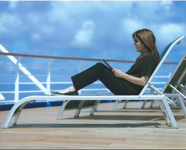 Me ipad cruise staring.jpg