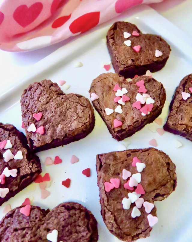 @stylebeautylife-valentines brownies2.jpg