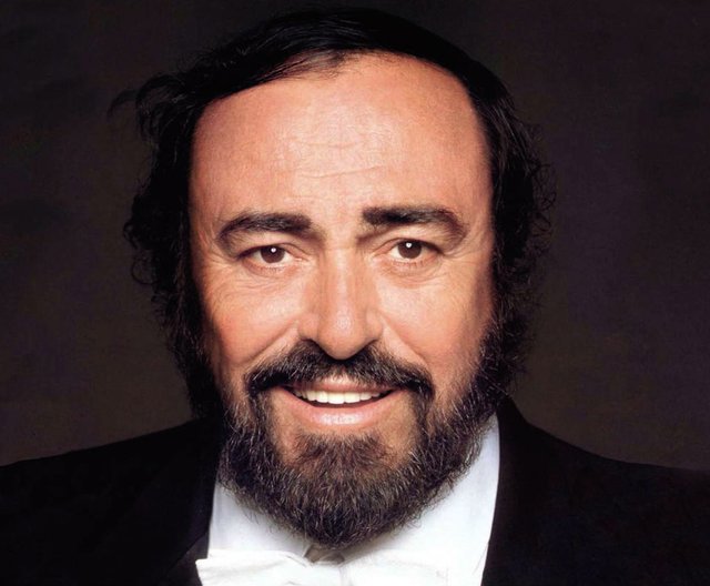 pavarotti.jpg