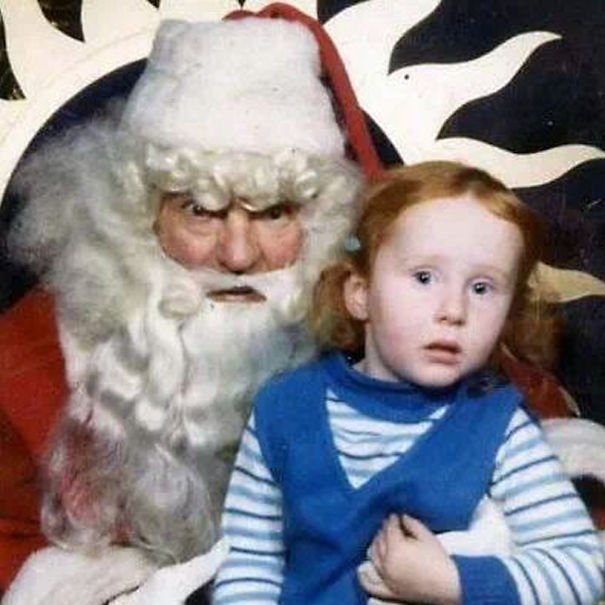 10-Creepiest-Santas-and-the-Kids-they-Terrorize-58500a1e1e942__605.jpg