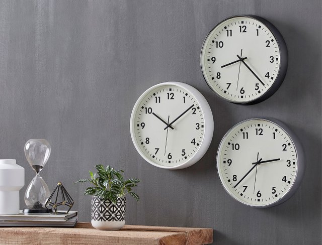 clock1.jpg