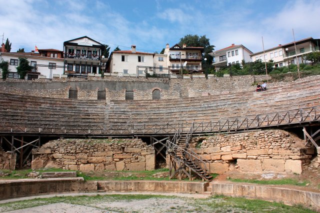 Roman Theatre in Ohrid town, Macedonia.jpg