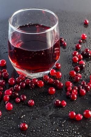 depositphotos_100620288-stock-photo-refreshing-cranberry-juice-and-cranberries.jpg