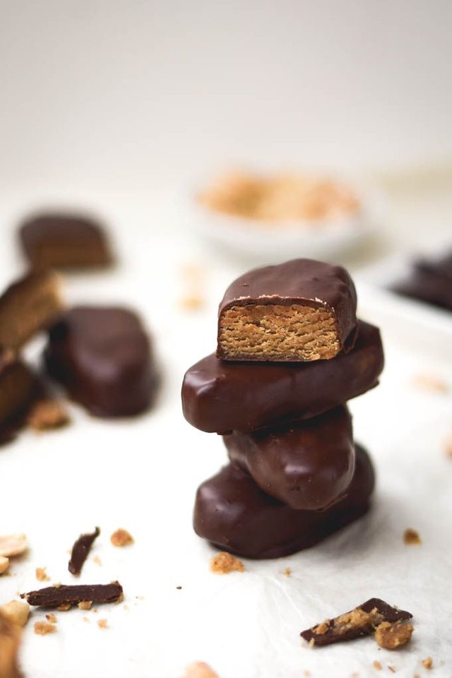 Chocolate Peanut Butter Easter Egg Cake Truffles8.jpg