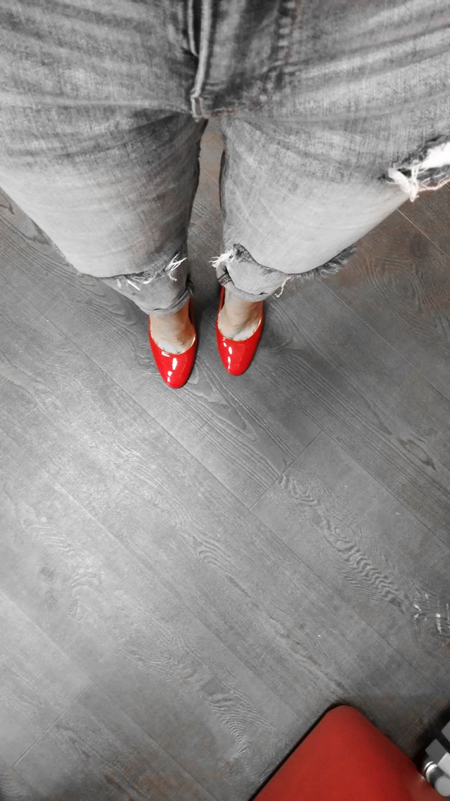 lipstick heels.jpg