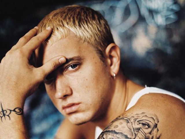 Eminem (2).jpg