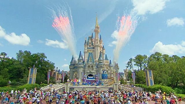 WDW-DISNEY UBER.transfer_20160712192838369_5404950_ver1.0_640_360.jpg