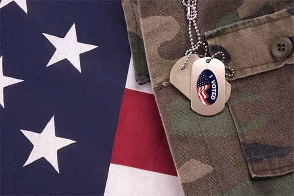 dog-tags-and-flag-600.jpg
