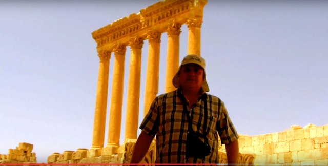 Me-in-the-foreground-of-Roman-Colums-of-baalbek.jpg