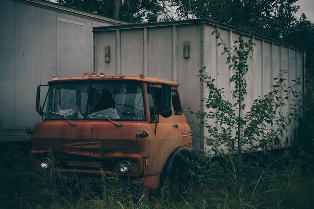 Old Box Truck 72 2048.jpg