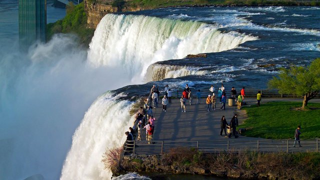 NiagaraFalls_5fc802ce-fc1a-4a71-916e-d03ce9161e0f.jpg