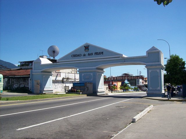 1200px-Arco_Ciudad_de_San_Felipe.jpg